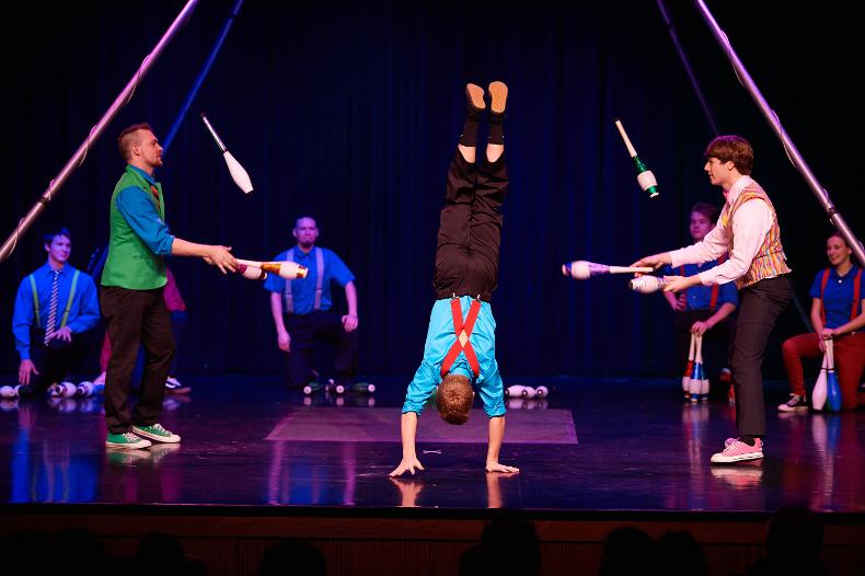 Circus Kaput Jugglers performing at a show
